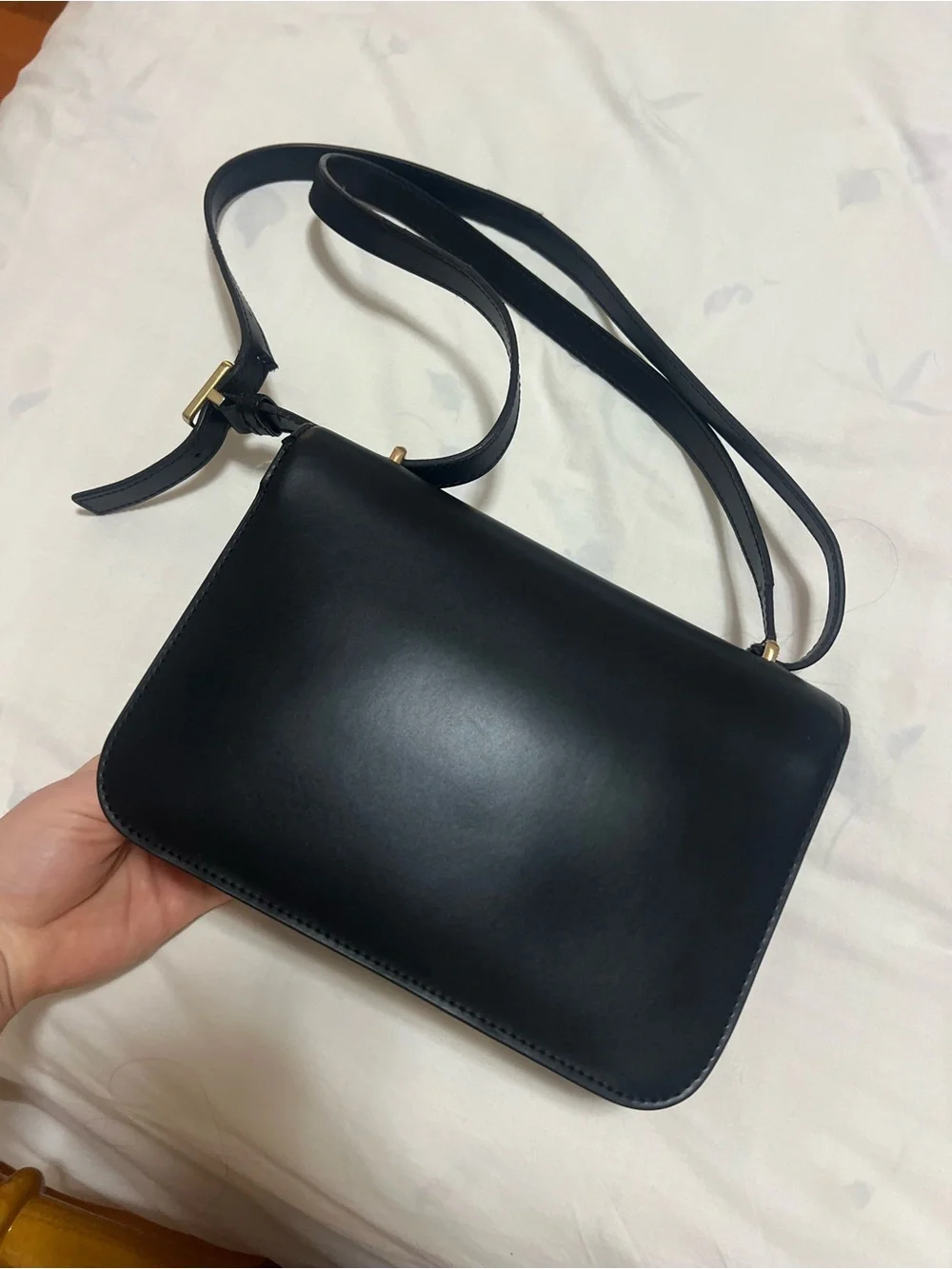 Tory Burch Eleanor Black Leather Crossbody with Gold Emblem